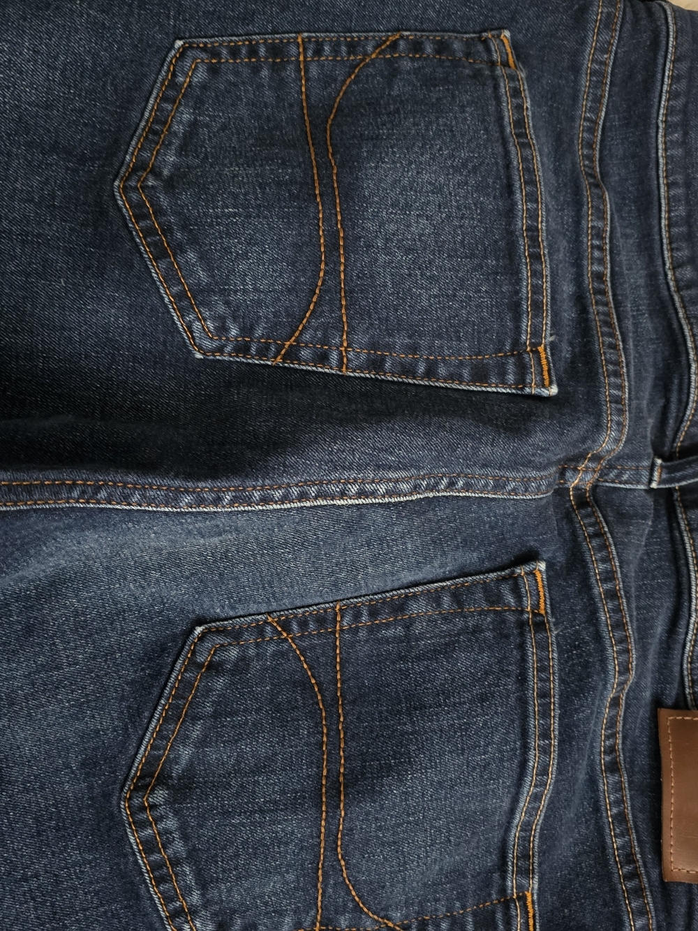 Hollister Slim Straight Jeans in Dark Blue Wash - Picture 3 of 4